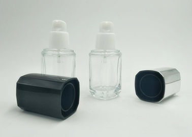 bouteilles privées d'air en verre transparentes de la pompe 30ml avec l'emballage cosmétique de chapeau