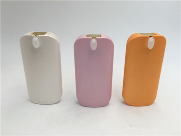 Soins de la peau en plastique vides personnalisés de bouteille de lotion de conception emballant multi coloré